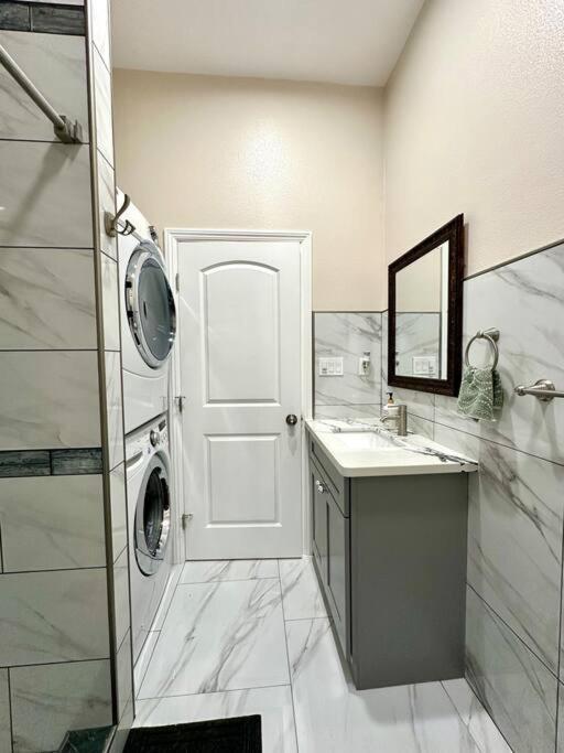 Midway City New Renovated House In Little Saigon 빌라 외부 사진