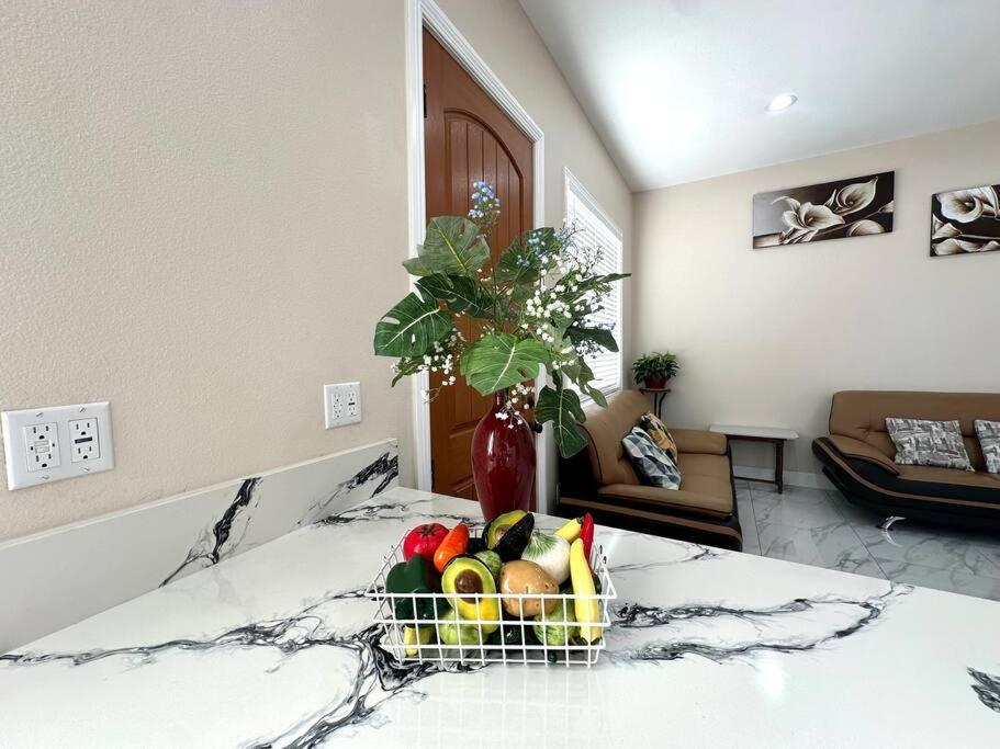 Midway City New Renovated House In Little Saigon 빌라 외부 사진
